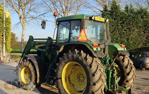 Foto van Tractor- John Deere 6610