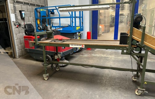 Foto van Leesband met opvoerelevator