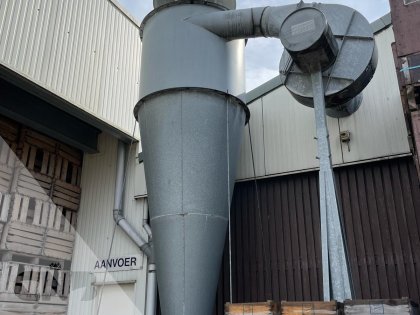 Afzuigintallatie -Jongejans