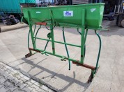 Foto van Basrijs rijenstrooier